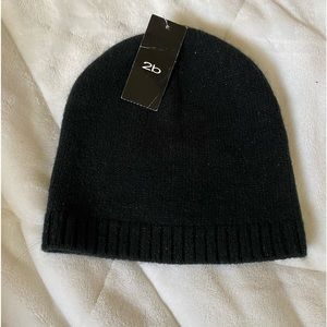 2B Bebe black beanie